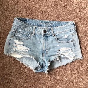 Light wash American Eagle cut off denim shorts